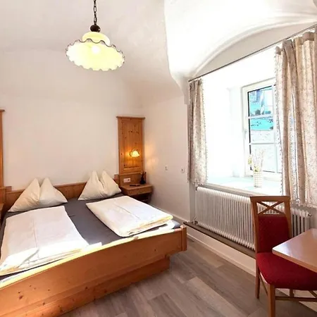 Und Restaurant Roemerstein Otel *