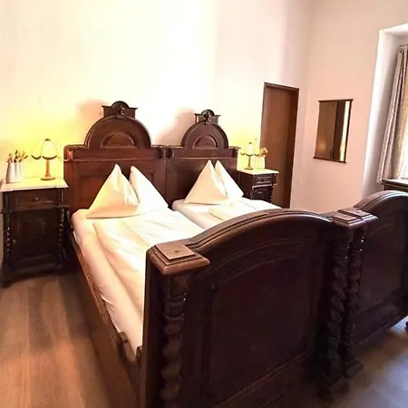 Und Restaurant Roemerstein Otel Bad Aussee