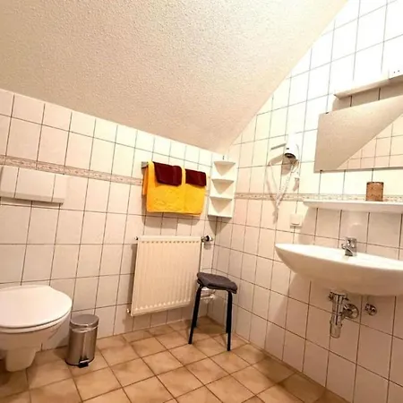Otel Und Restaurant Roemerstein