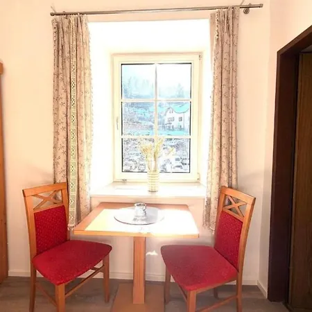 Und Restaurant Roemerstein Otel *